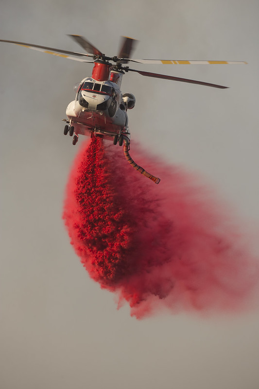 Large Helicopter Drops Water on Rice Ridge Fire
